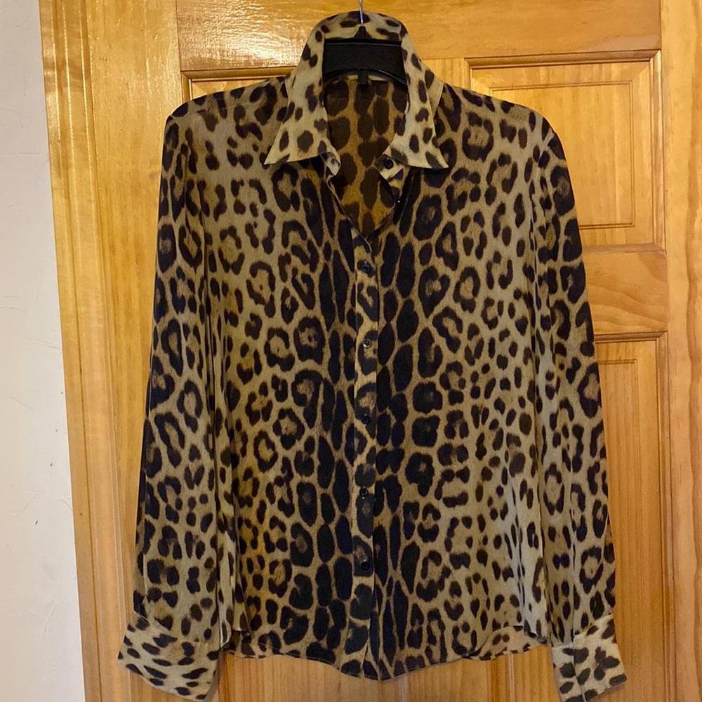 Moschino 💯 Silk Beautiful Animal Print Button Down Shirt NeverUsed